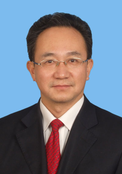 李新青